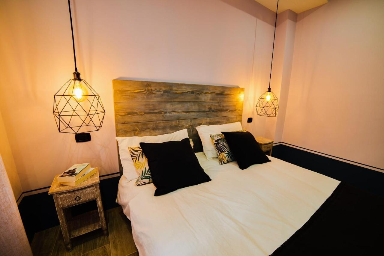 Al22 Di Piazza Del Gesu Hotell Viterbo Eksteriør bilde